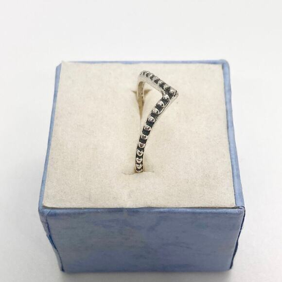 Size 6 Silver Tone Beaded Chevron Ring - Picture 2 of 8